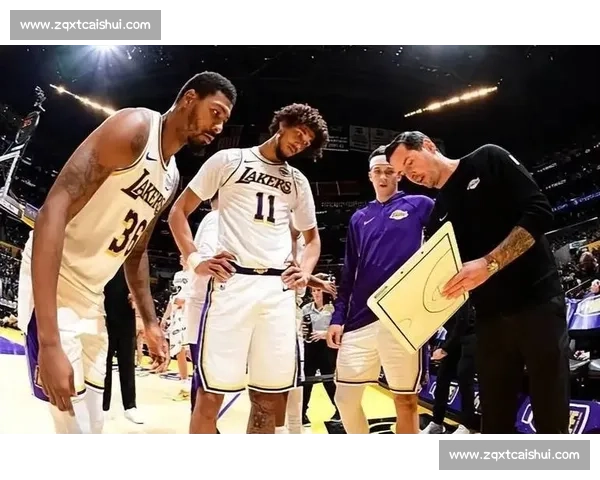 未上场的见证者：雷迪克与湖人的拼搏标杆